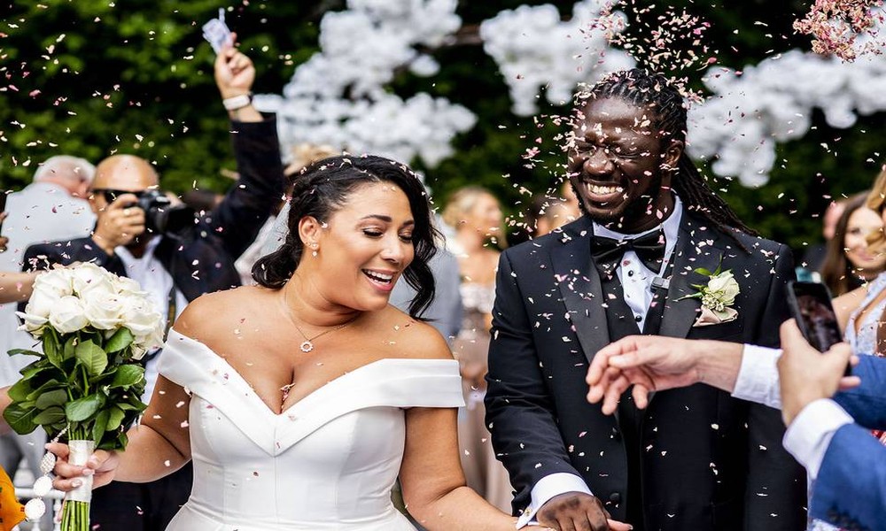 Creative Ways of Incorporating Something New Into Your Wedding Look